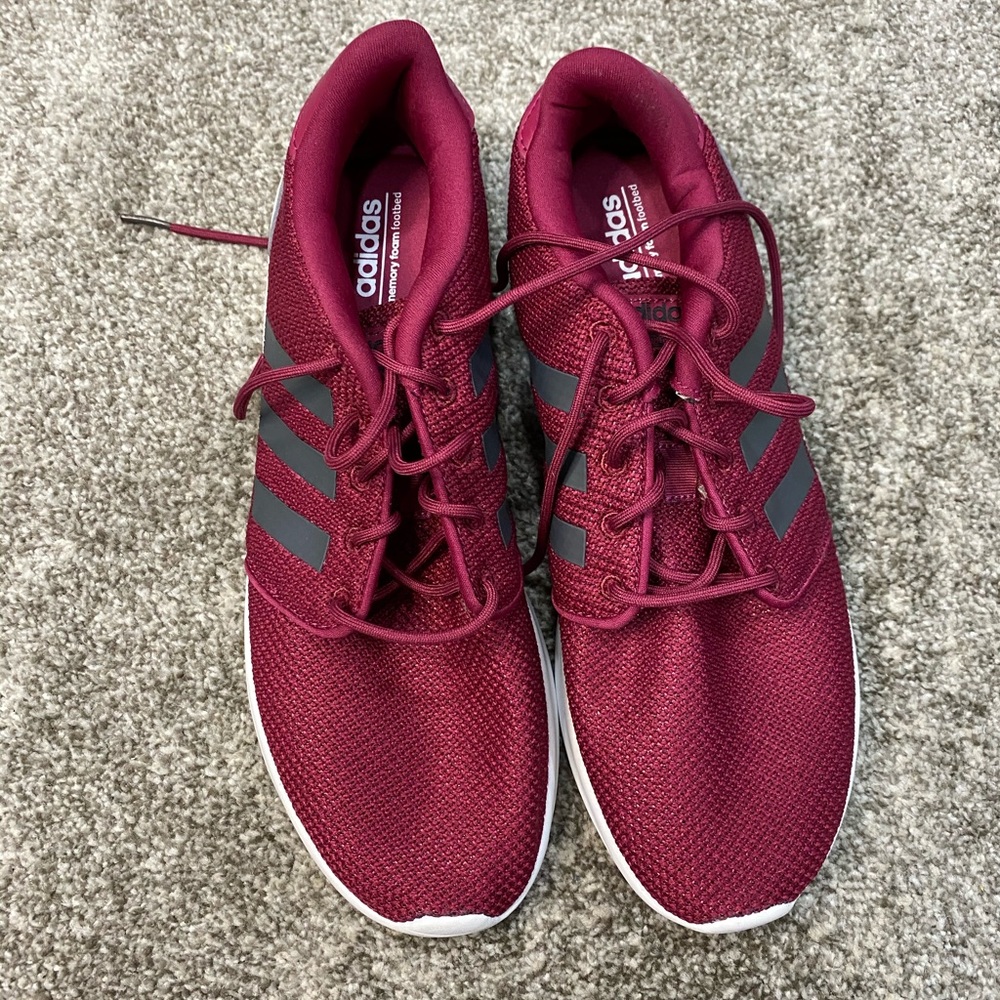 Adidas tennis shoes